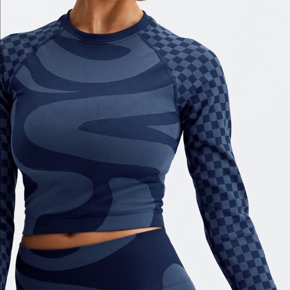 Fabletics Jada Long Sleeve Crop